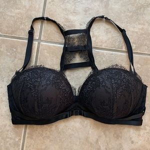 Victoria’s Secret bra. Straps and strapless